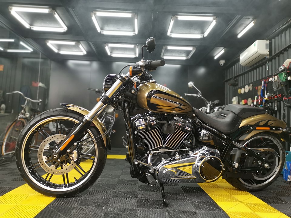 Harley Davidson Breakout 2018